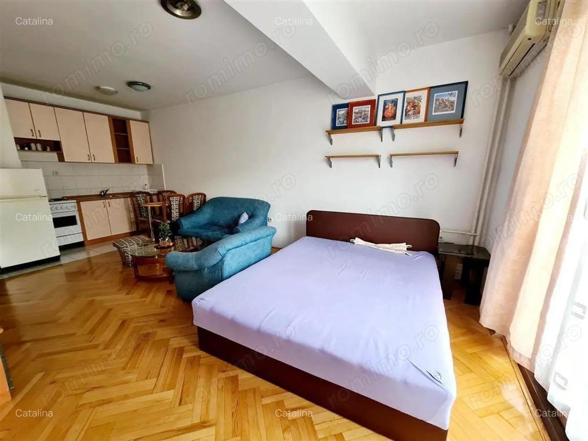 Inchiriez apartament cu 1 camera in zona Olimpia - 1