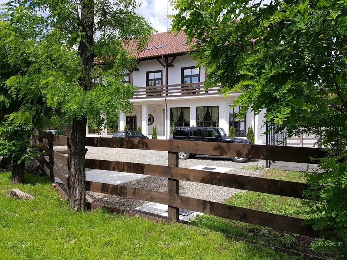 Vand Centru Sportiv - Pensiune - 4