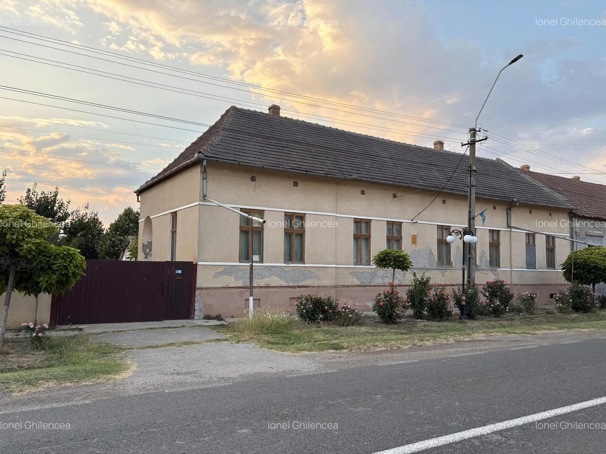 CASA DE VANZARE IN NERAU - 1