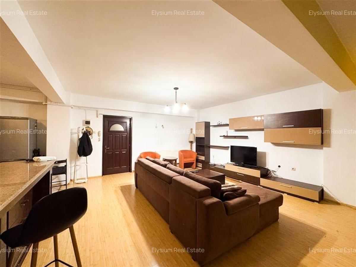 Apartament de vanzare 3 camere Stefan cel Mare - 2