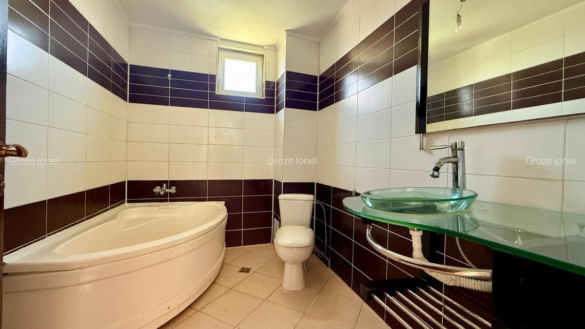 Apartament 3 Camere - Ovidiu Sud - La doi Pasi De Lac - 12