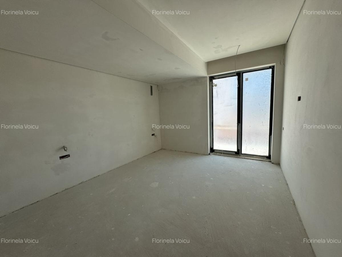 Duplex cu 3 camere de vanzare  Marriot  13 Septembrie - 6