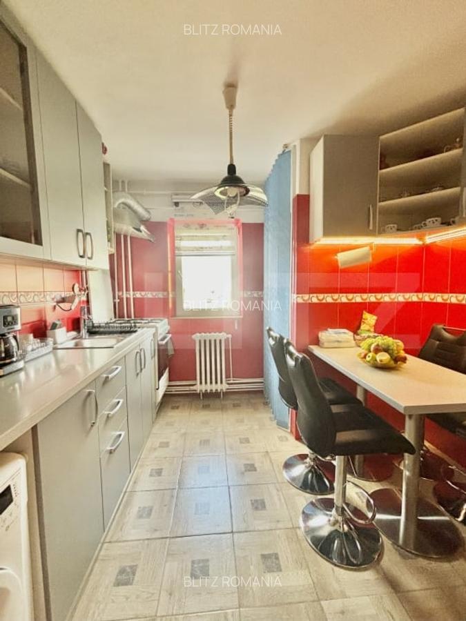 Apartament 3 camere, decomandat, et. 7/9, zona Gh. Lazar -Iulius Mall - 5
