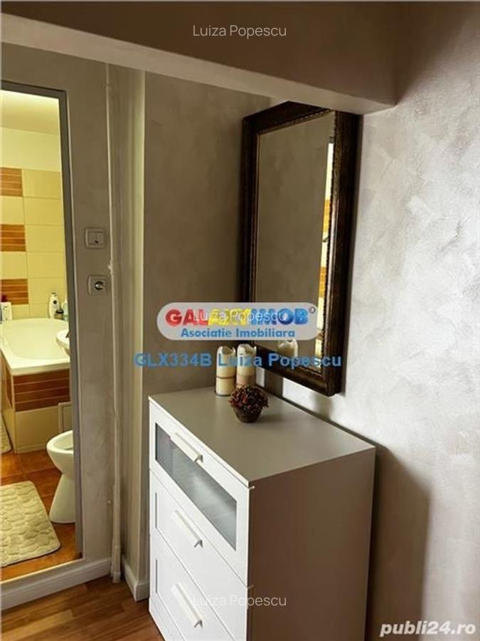 Apartament cu 3 camere decomandat, mobilat în 13 Septembrie - 15