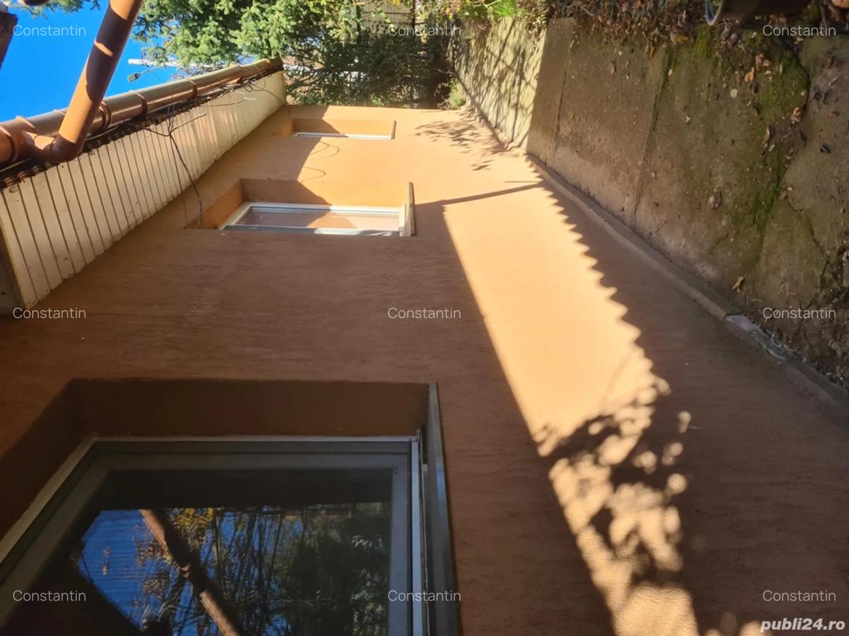 Vand casa la curte cu imbunatatiri - 6