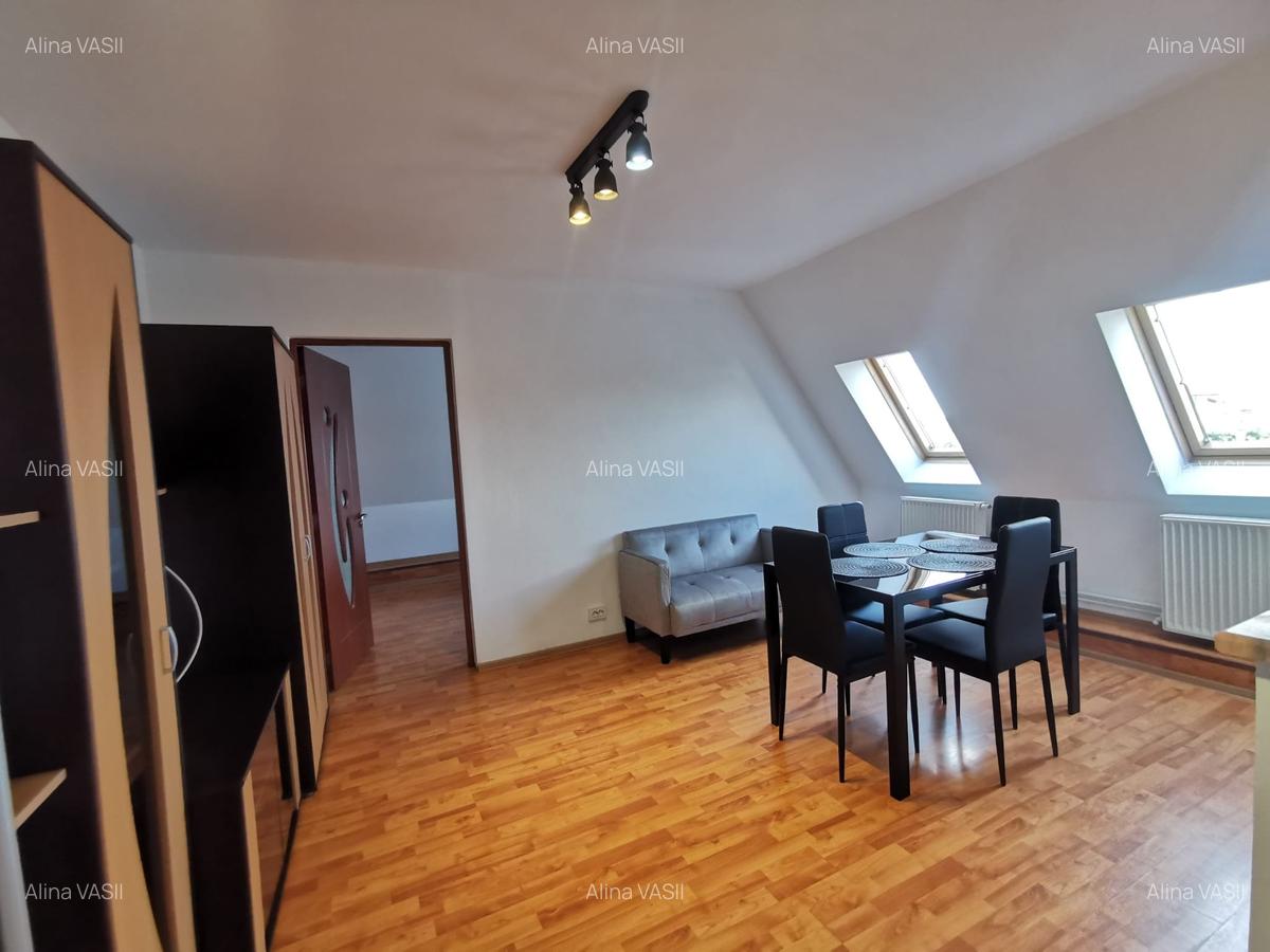 Apartament cu 3 camere semidecomandat în Complex Studențesc - 9