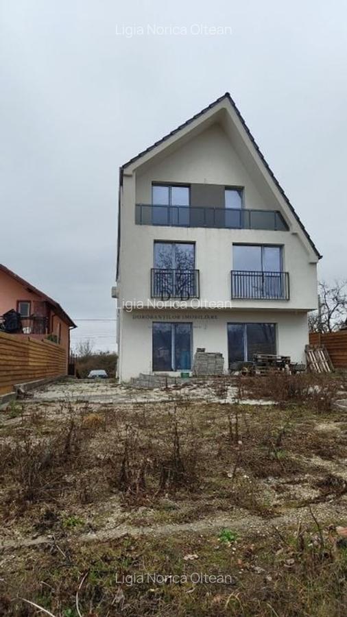 Duplex semifinisat de vânzare - Teren 696- Cartierul Dambul Rotund - 1