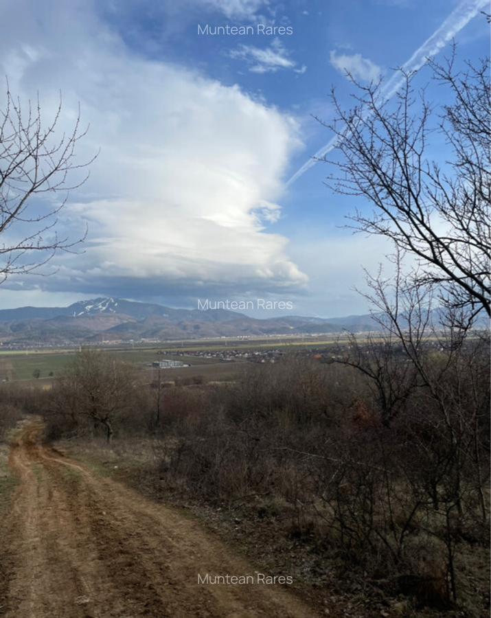 Teren intravilan 3400mp - 6