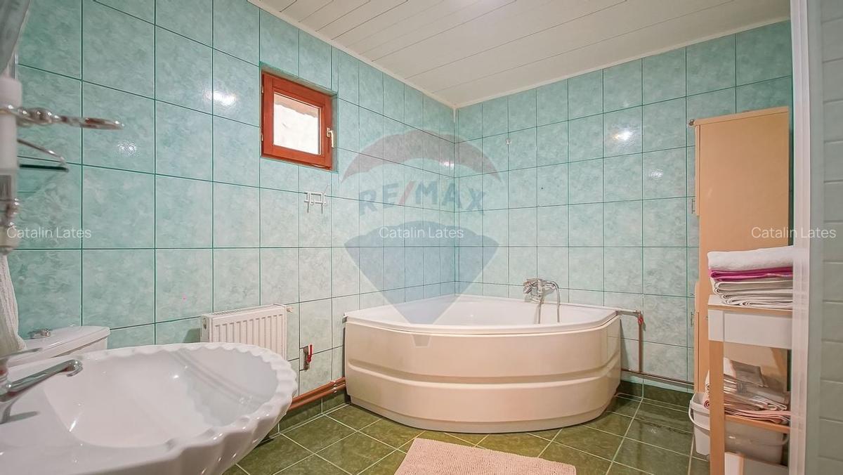 Casa cu 6 camere de vanzare in Rasnov, teren 1.100 mp, zona Glajarie - 12