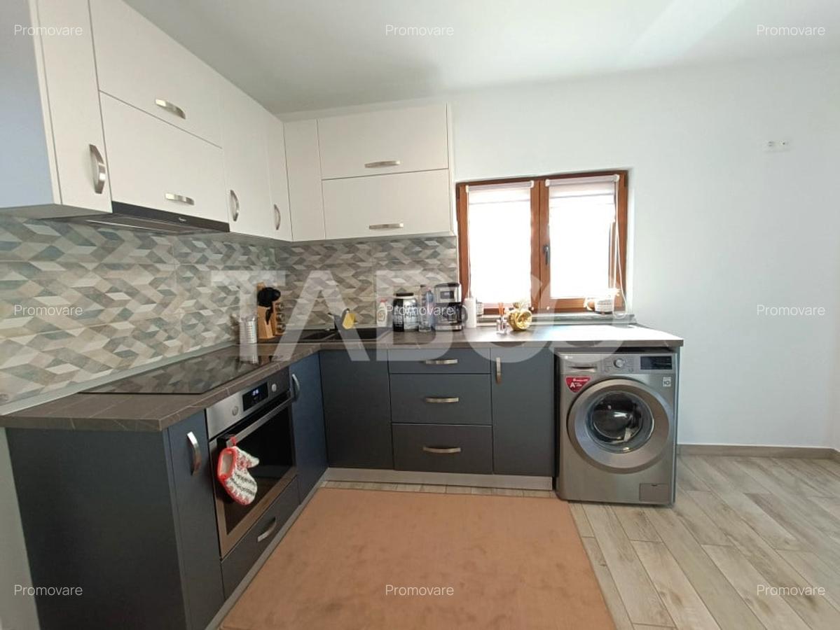 Casa moderna de vanzare 3 camere 2 bai - teren 472 mp - zona linistita - 17
