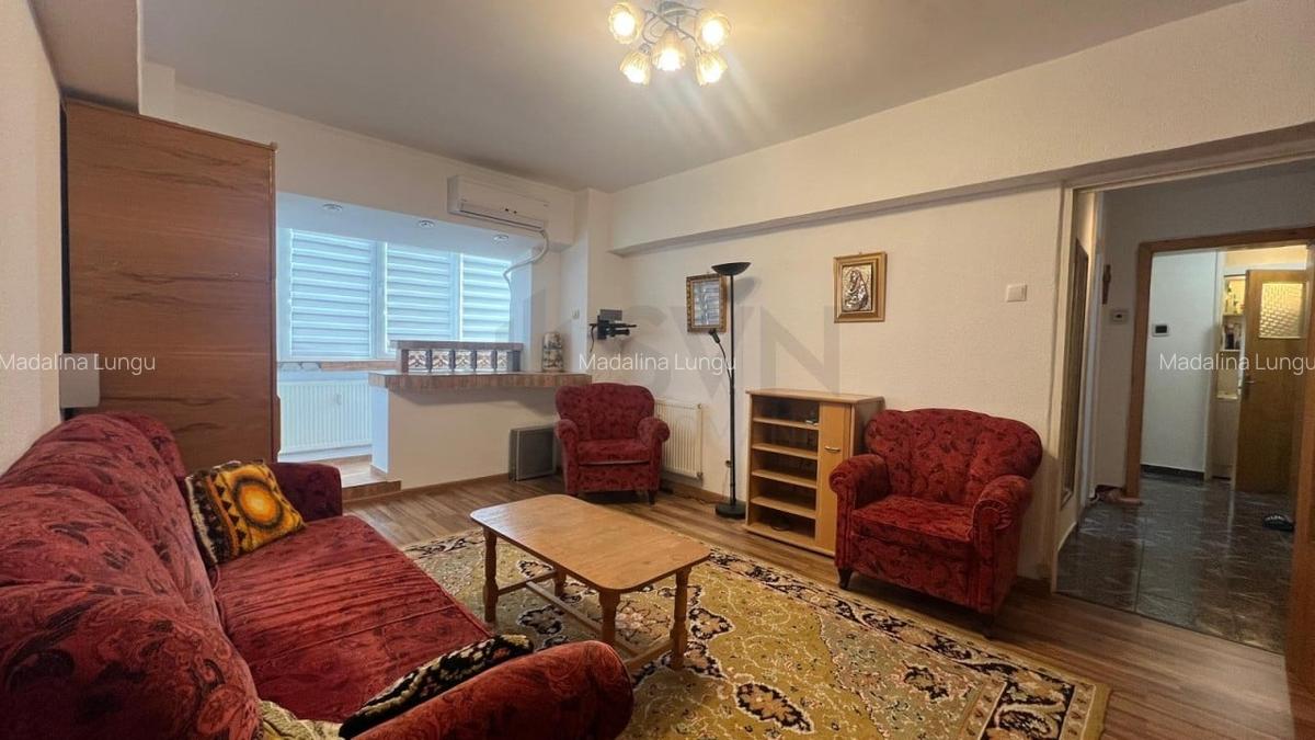 Apartament cu 3 camere semidecomandat în Titulescu - 1
