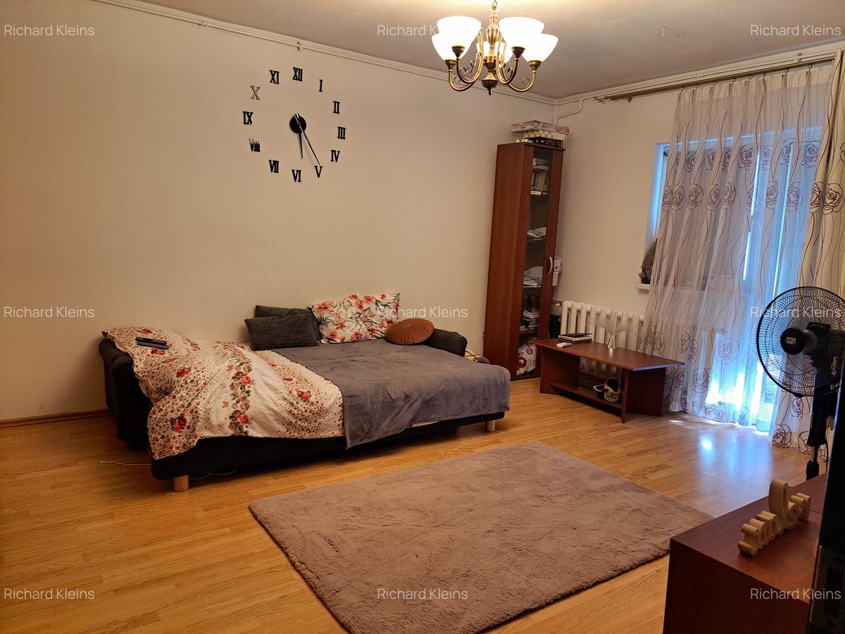 Garsonieră decomandată în Sebastian - 3