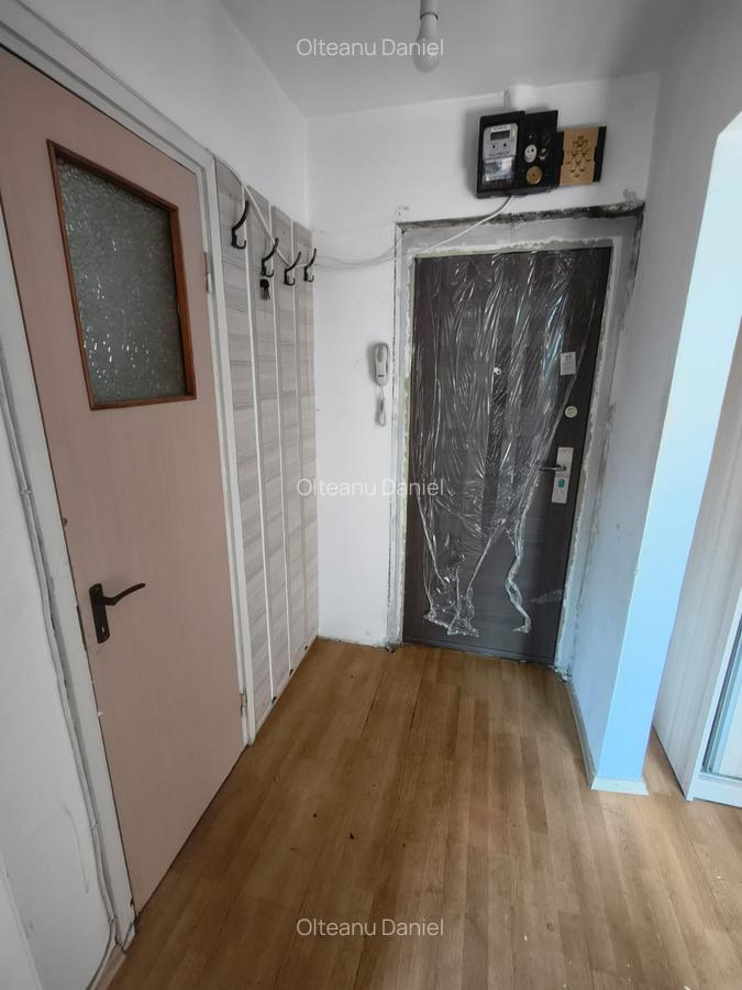 Apartament cu 2 camere decomandat în Drumul Taberei - 12