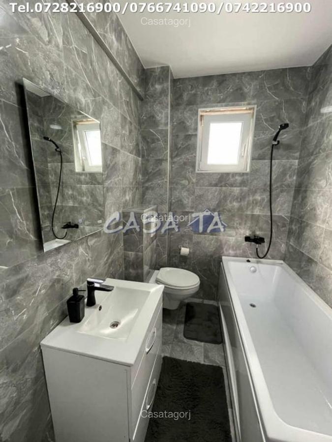 Apartament 3 camere, situat in Targu Jiu, Str.Unirii - 13