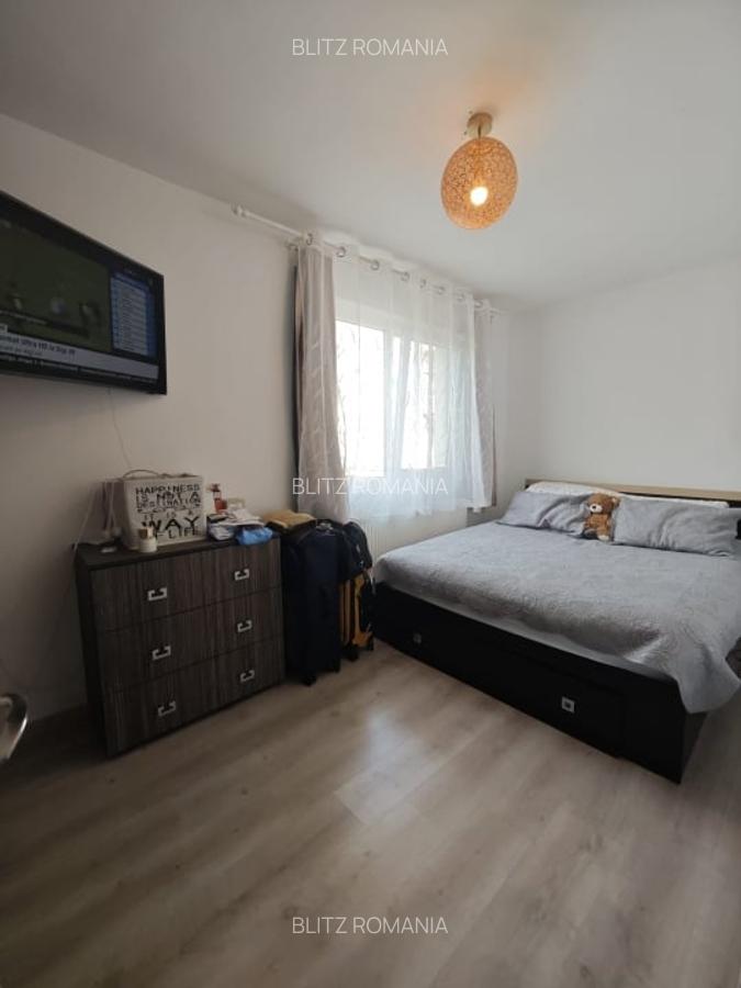 Apartament de vanzare, cu 1 camera, 22 mp, zona Bl. Unirii - 3