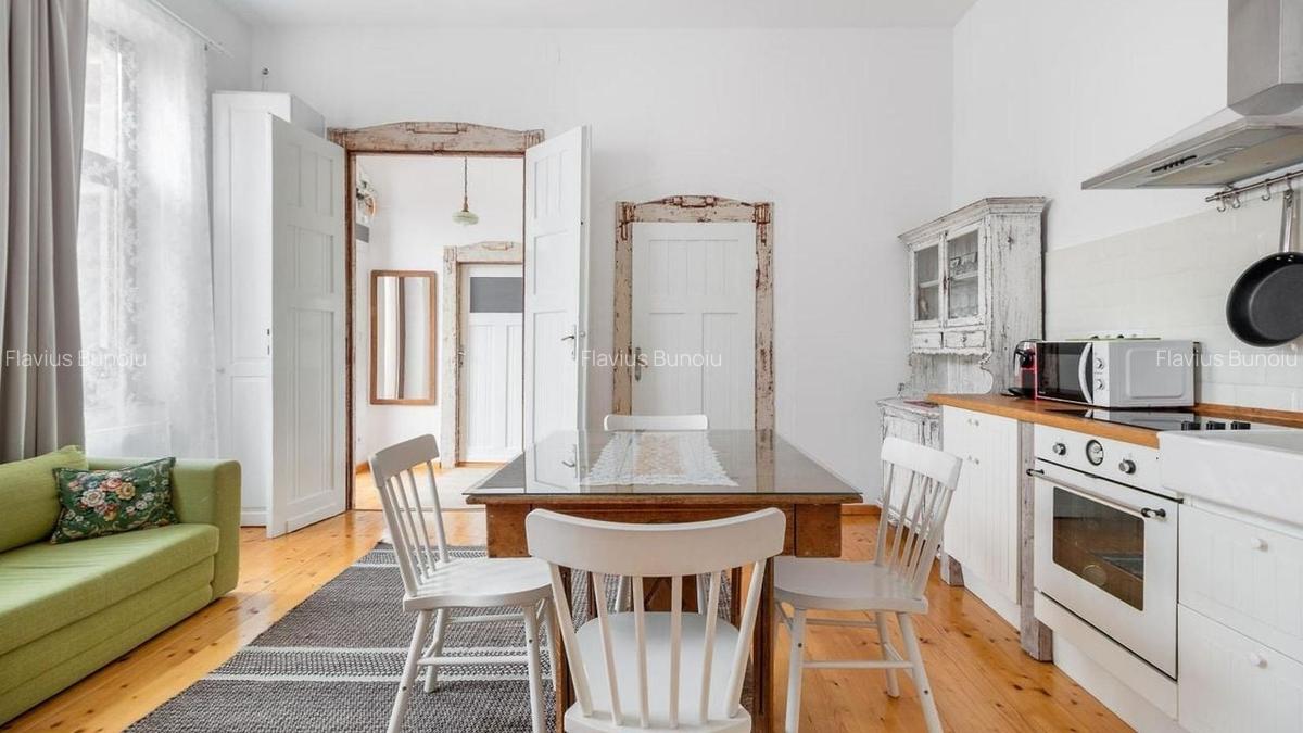 Apartament cu 3 camere decomandat în Central - 13