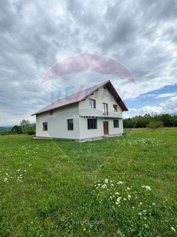 Casa / Vila cu 8 camere de vanzare - 3