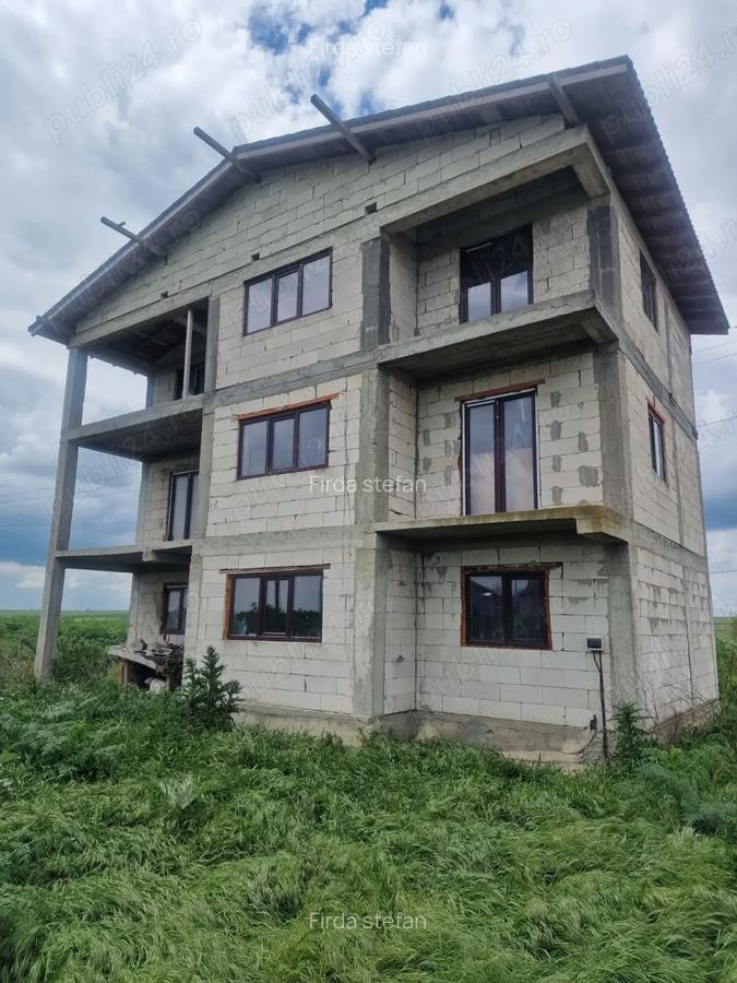 Casa de vanzare p+1+m - 2