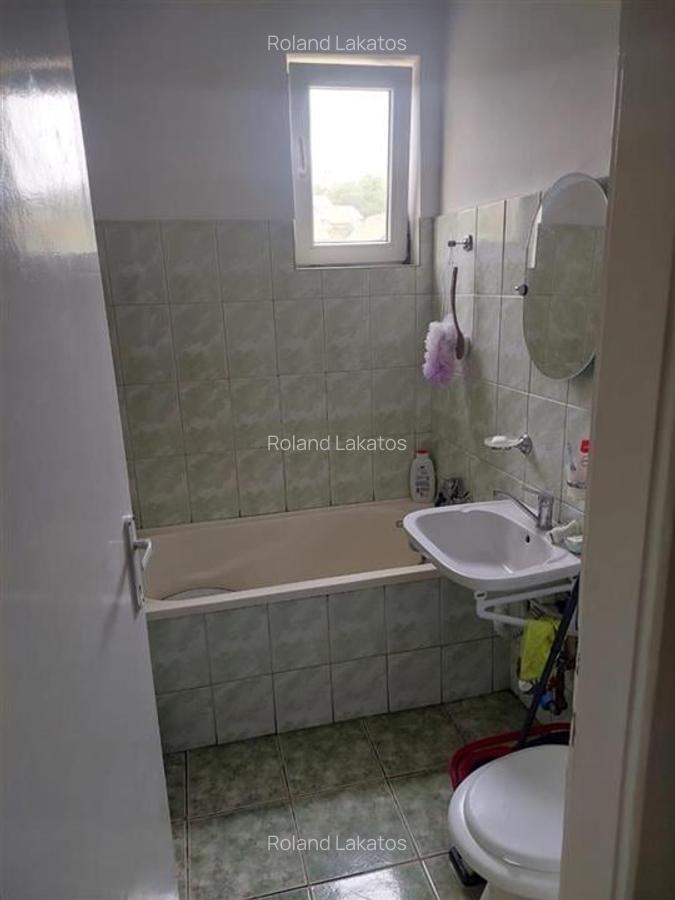 RECO . Apartament cu 2 camere central . - 11