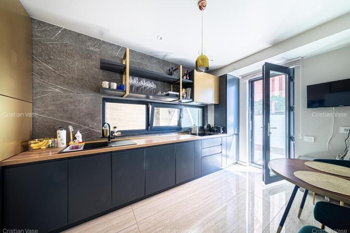 5 Camere Lux Metrou Curte 2 Locuri Parcare - 4