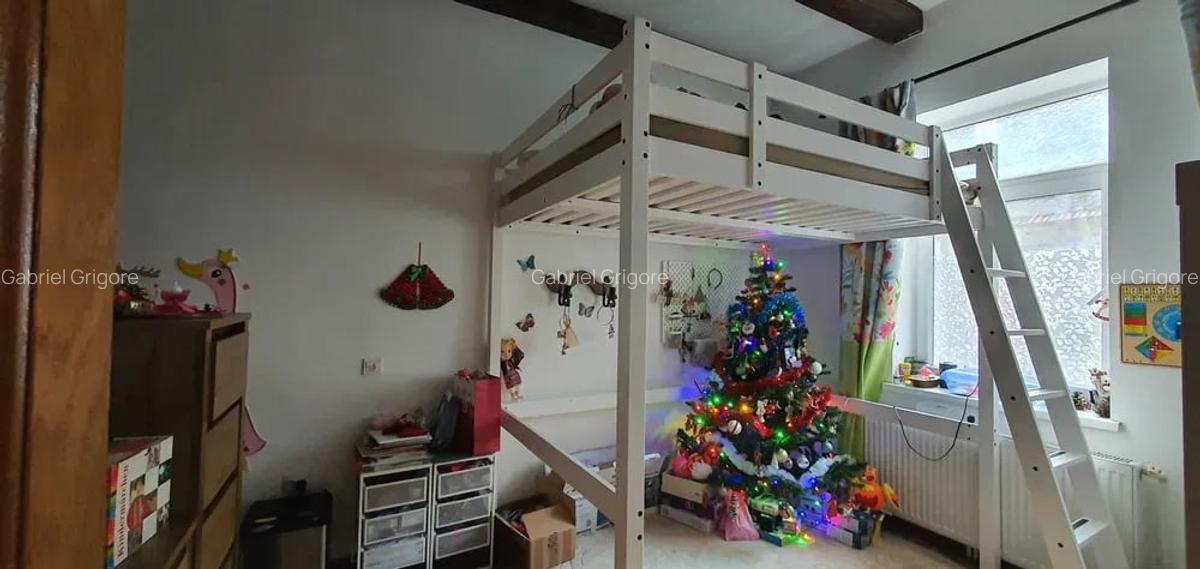 Apartament cu 4 camere decomandat în Central - 4