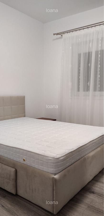 Inchiriez apartament 3 camere Calea Cisnadiei - 8