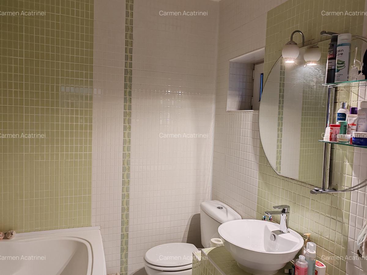Apartament cu 3 camere decomandat în Răcădău - 16
