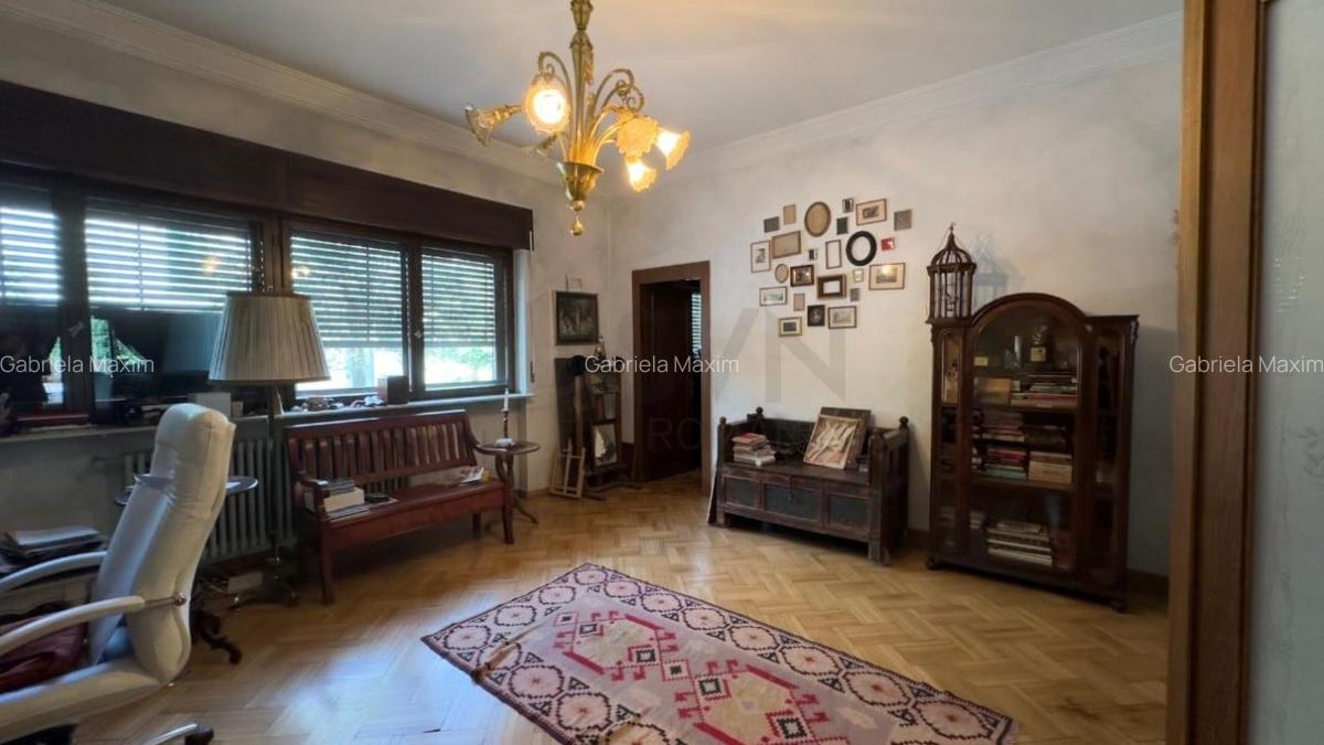 Apartament cu 5 camere semidecomandat în Moșilor - 6