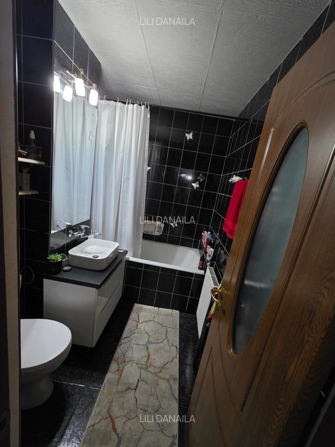 Vand apartament 4 camere et.1 Liliacului - 8