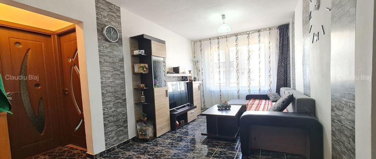Apartament 4 camere decomandat mobilat utilat - 3
