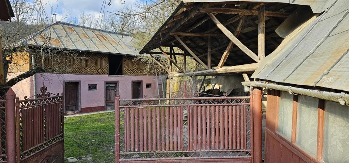 Case + teren de vanzare - 5 Case + teren de vanzare - 5