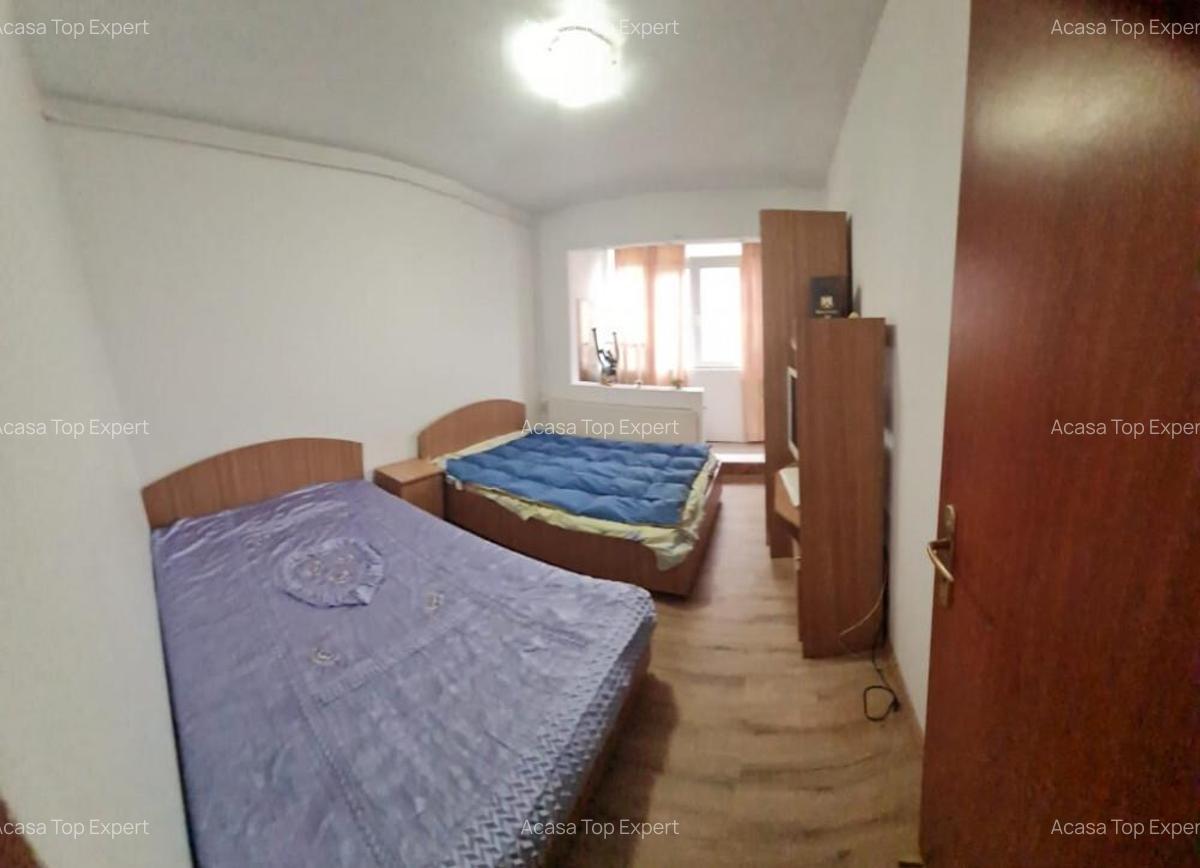 3 camere,CLASIC, metrou Pacii,zona Apusului, str Apele Vii, semistral - 16