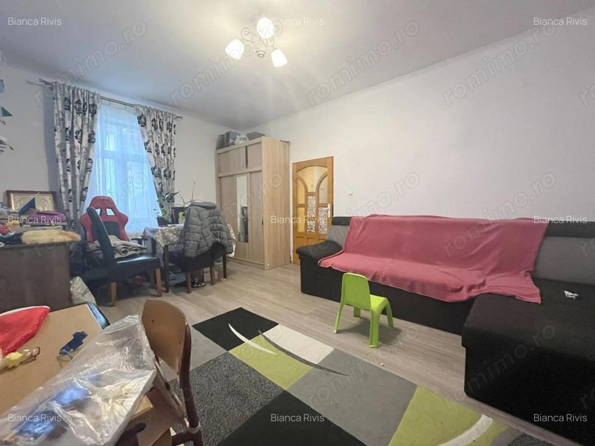 Casa cu 3 camere, curte comuna, zona Mehala - 20