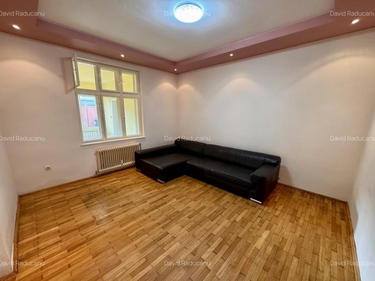CASA CU 4 CAMERE, ZONA EXCELENTA, DIRECT PROPRIETAR - 10