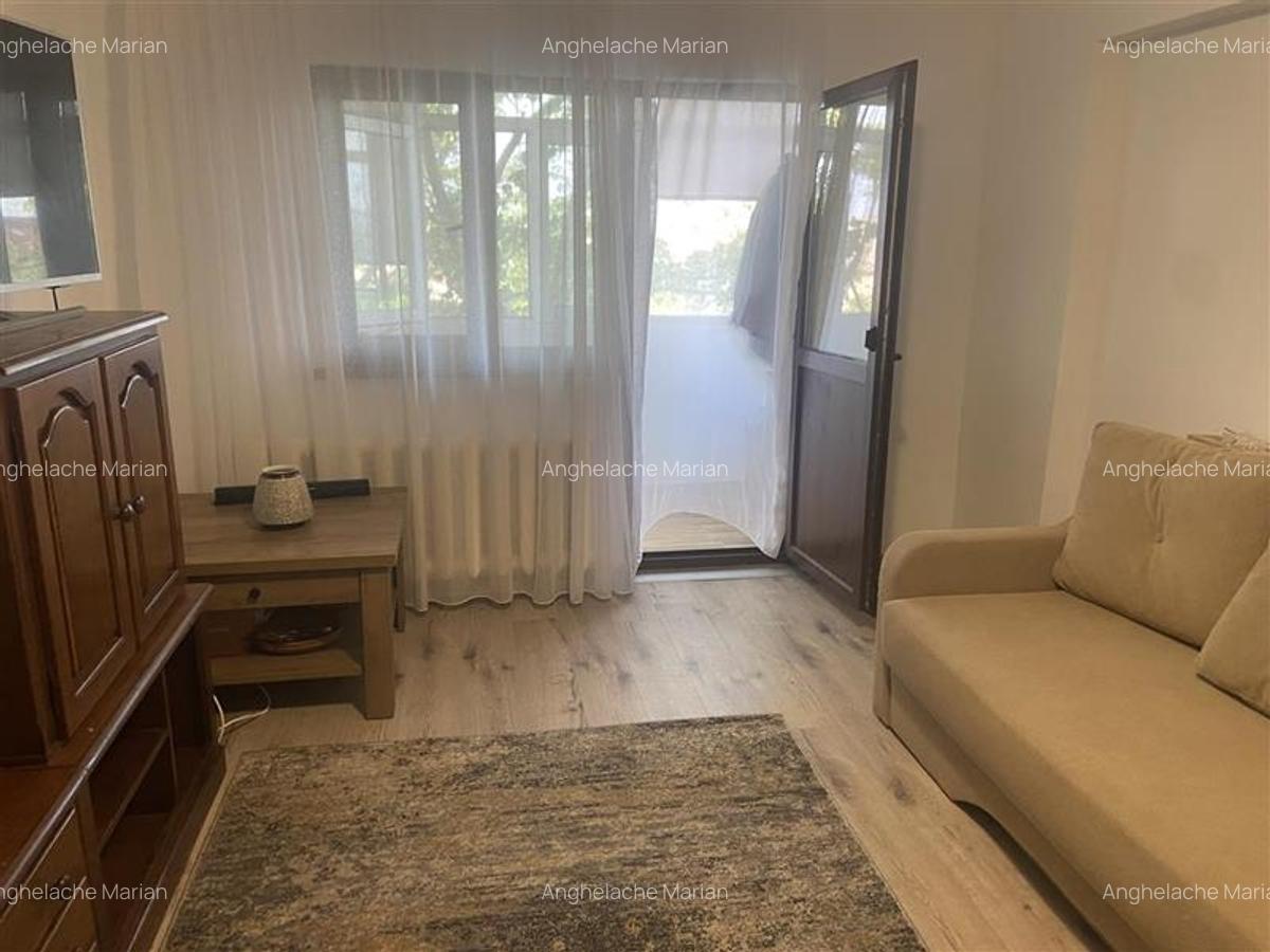 Apartament 3 camere , zona B-dul Brailei - Casa de Pensii Focsani,65mp , decoman - 1