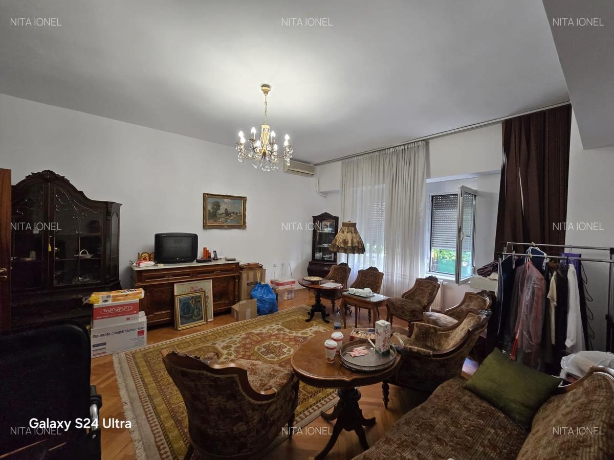 Apartament cu 3 camere decomandat, mobilat în P-ța Victoriei - 9