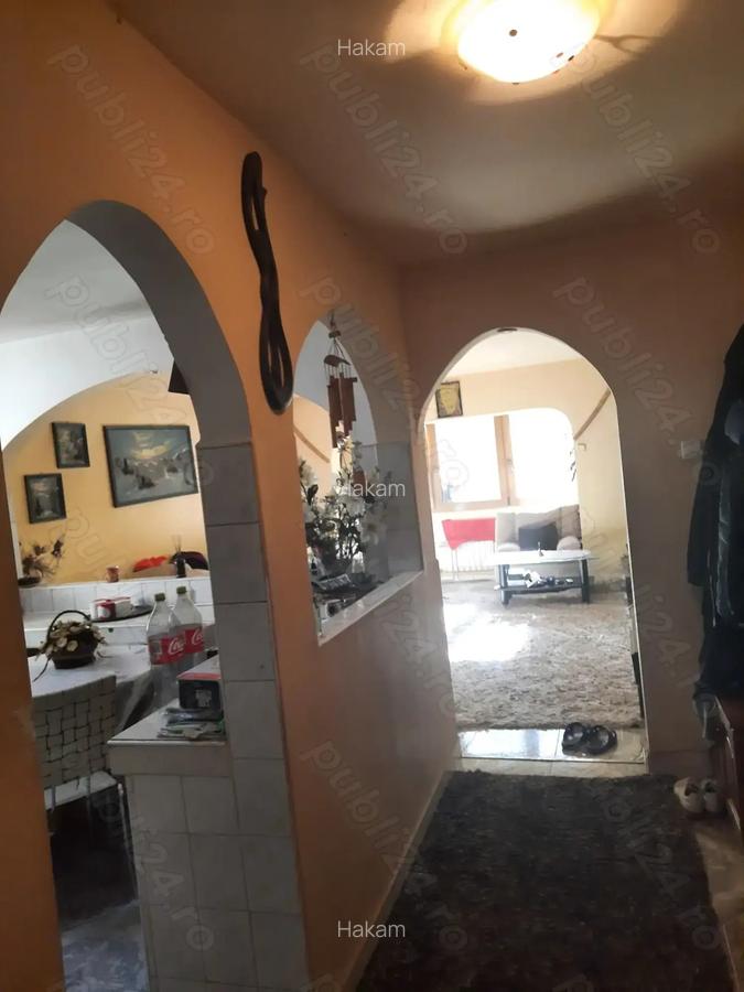 De vanzare apartament 3 camere girocului vladeasa - 1