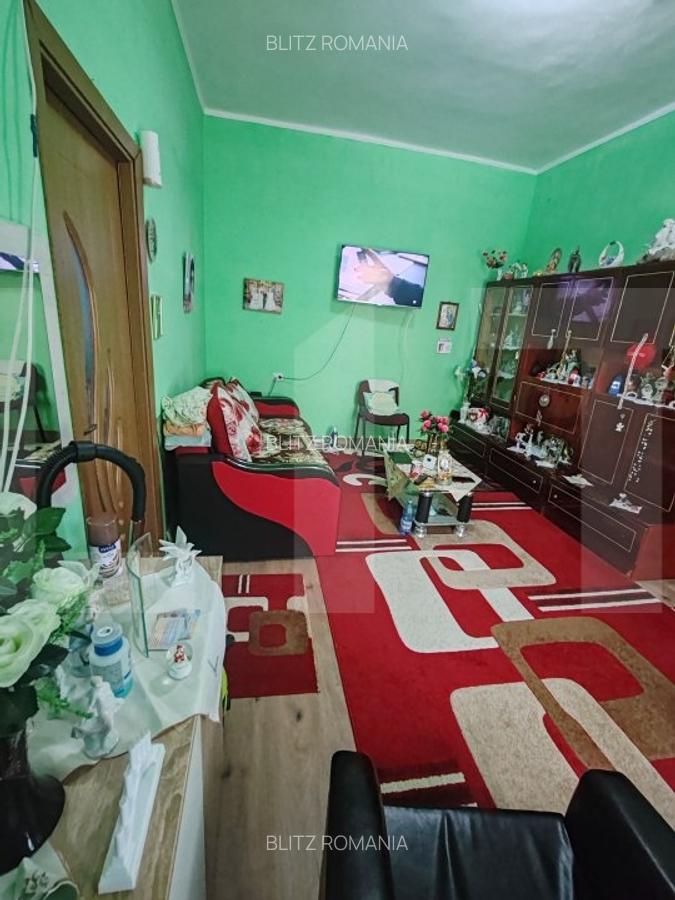 Apartament de vanzare, cu 2 camere, 55 mp, zona Sinaia - 10