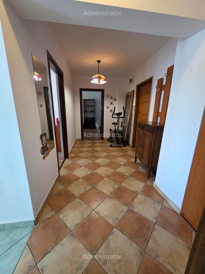Apartament cu 2 camere, mobilat în Decebal - 3