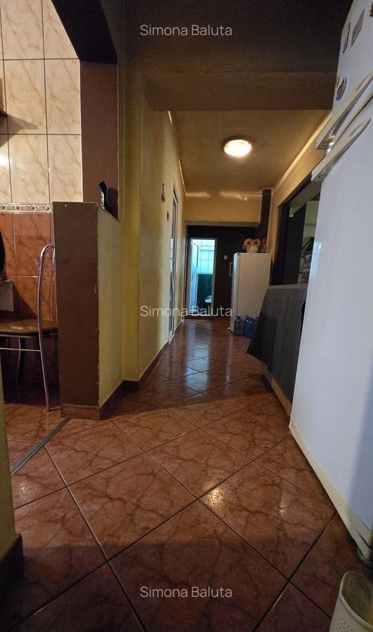 Apartament de vanzare 4 camere Dristor - 1