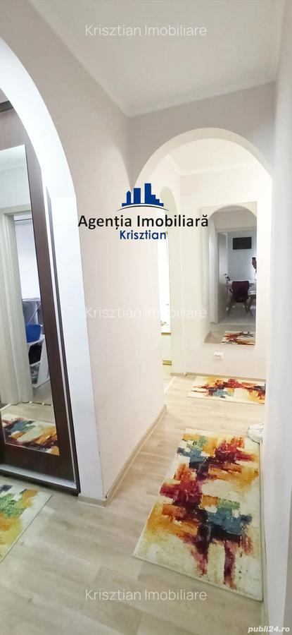 Apartament cu 3 camere de vanzare - Zona Micro 16 - 9