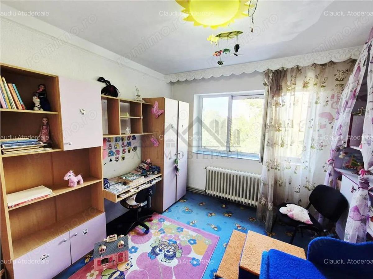 Apartament cu 4 camere de vanzare - 7 Apartament cu 4 camere de vanzare - 7