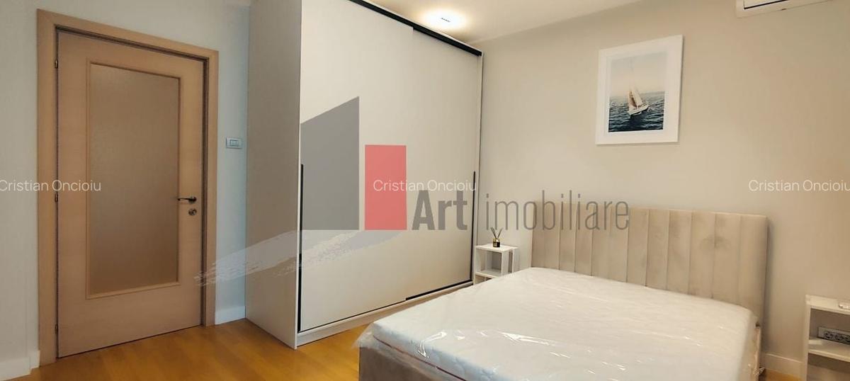 Apartament cu 3 camere semidecomandat în P-ța Victoriei - 5