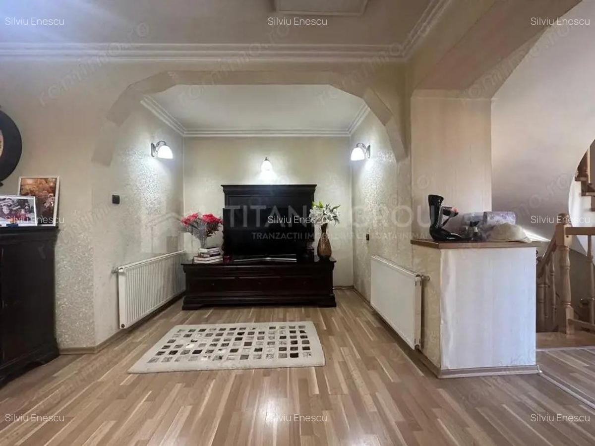 Vila individuala, teren 600 mp, 6 camere, modern mobilata-utilata Centrul Civic - 2