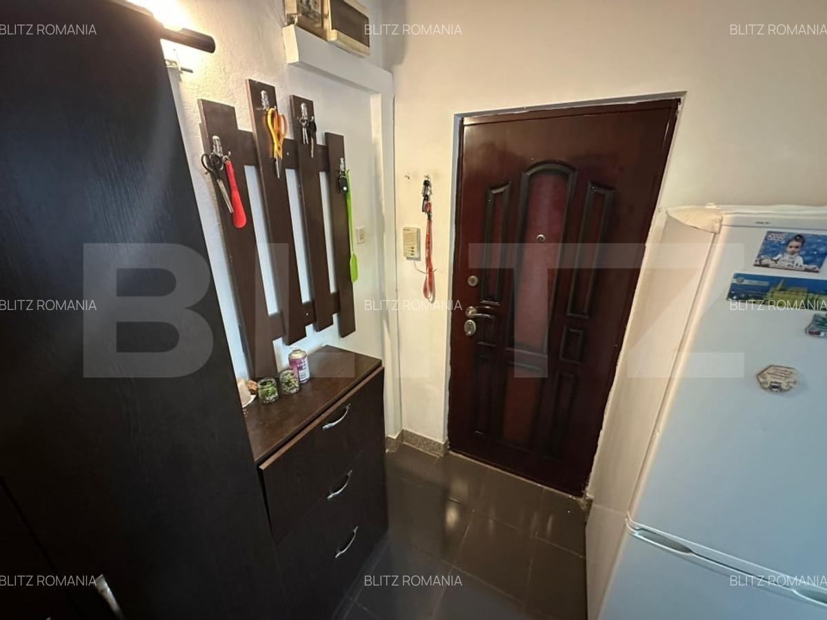 Apartament 2 camere, semidecomandat, 40 mp, zona Micro - mobilat si utilat - 8