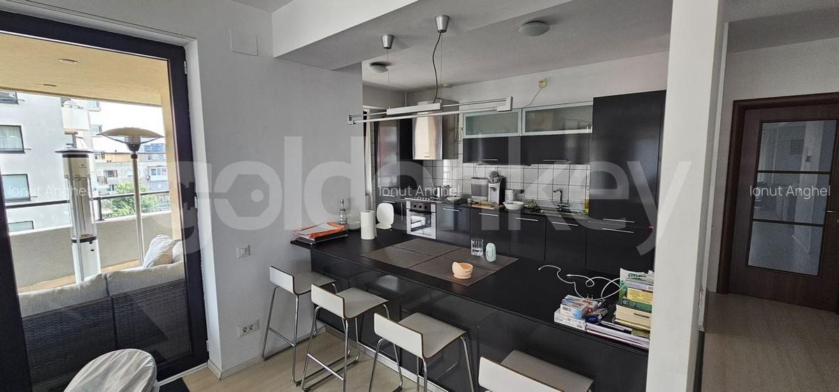 Vedere panoramica | Apartament generos cu 4 camere, 3 bai | 230mpc - 7