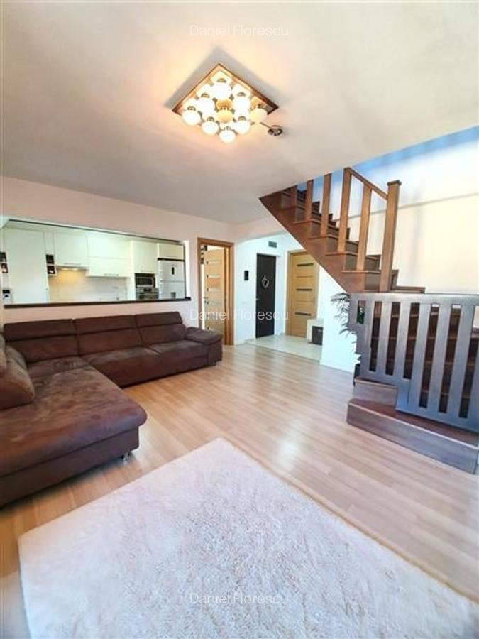 Apartament cu 4 camere decomandat în Tractorul - 3
