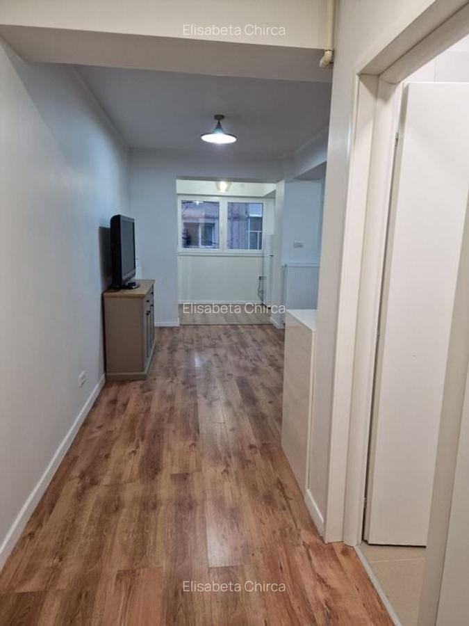 Zona Eroii Revolutiei  Brancoveanu  38 mp bloc nou mobilata parcare - 15