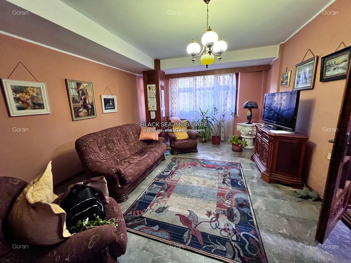 Casă cu 7 camere în Central - 6