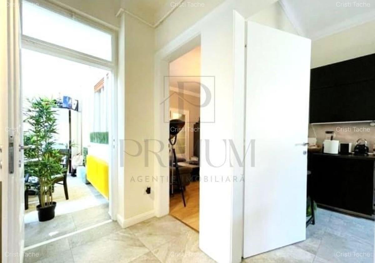 CENTRAL - ETAJ 1 - RENOVAT - 4 camere - 3 bai - centrala proprie - clima - GARAJ - 3